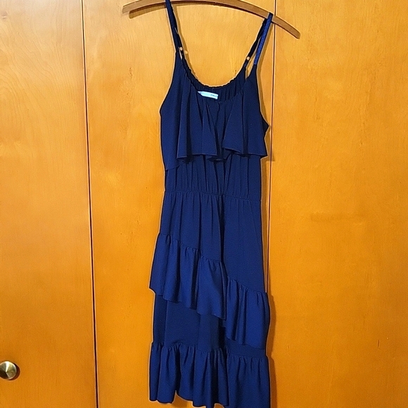 Ladies dress - Picture 1 of 1